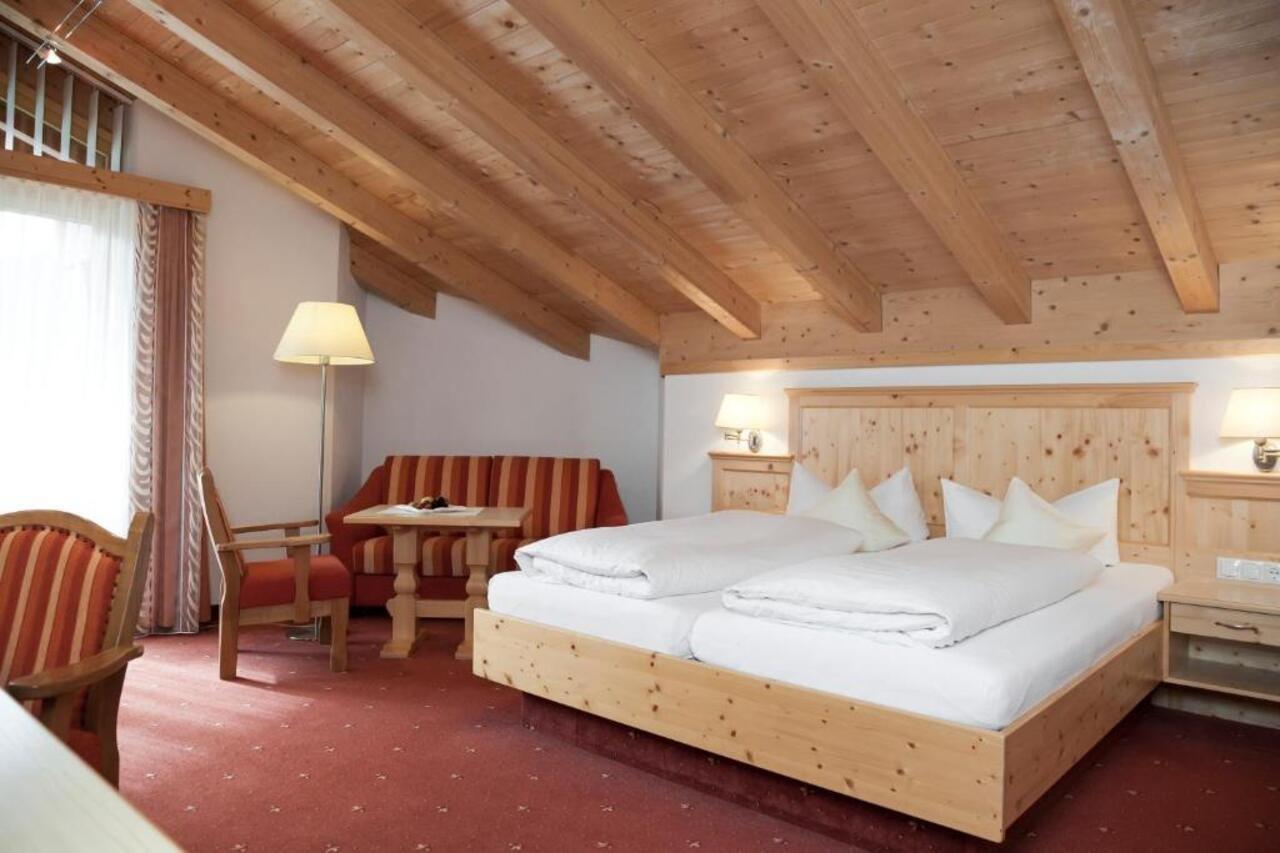 Hotel Troschana Flirsch Exteriér fotografie