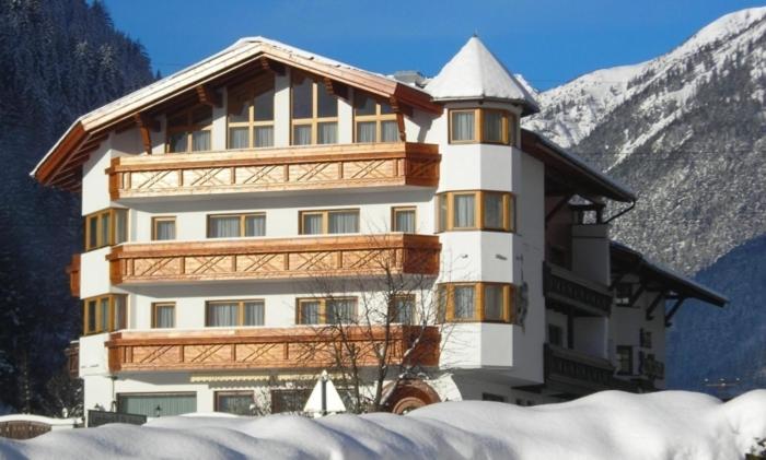 Hotel Troschana Flirsch Exteriér fotografie