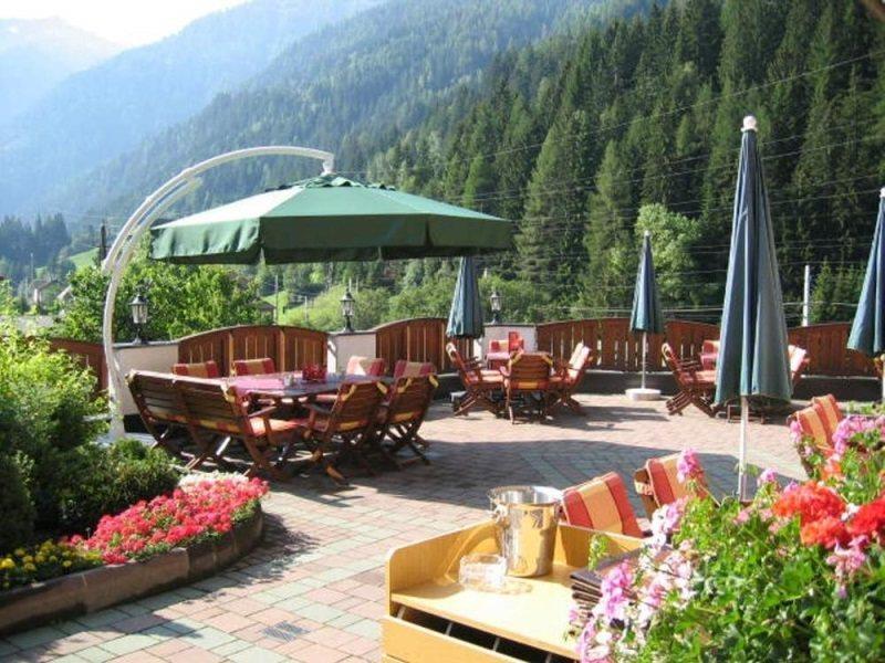 Hotel Troschana Flirsch Exteriér fotografie